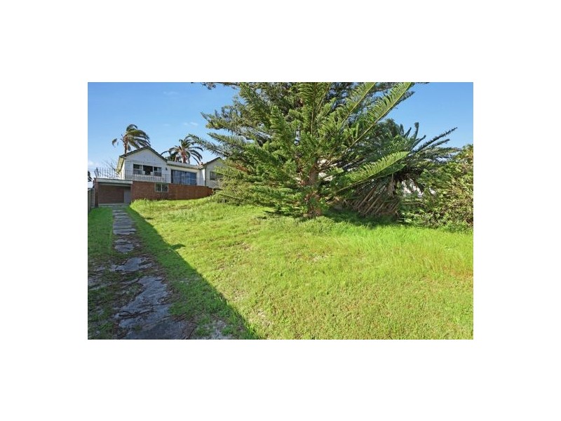 27 Moss Avenue, Toukley NSW 2263