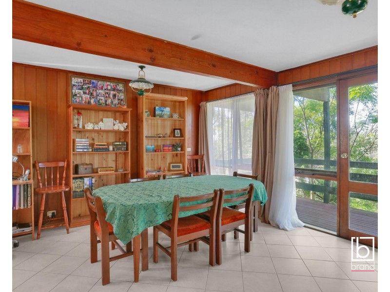 11 Hasluck Drive, Watanobbi NSW 2259