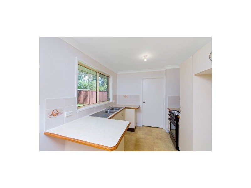 4 Karwin Close, Buff Point NSW 2262