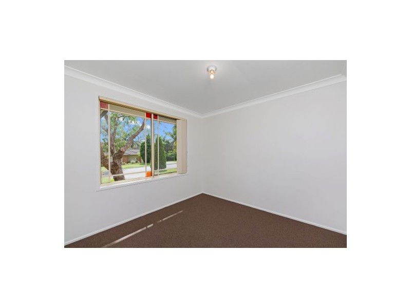 4 Karwin Close, Buff Point NSW 2262