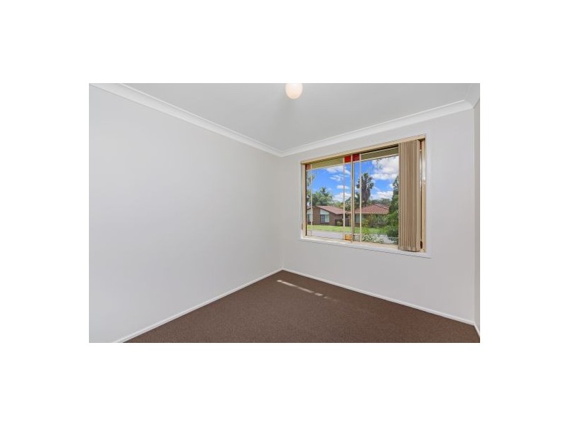 4 Karwin Close, Buff Point NSW 2262
