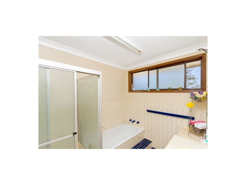 7 Panorama Av, Charmhaven NSW 2263