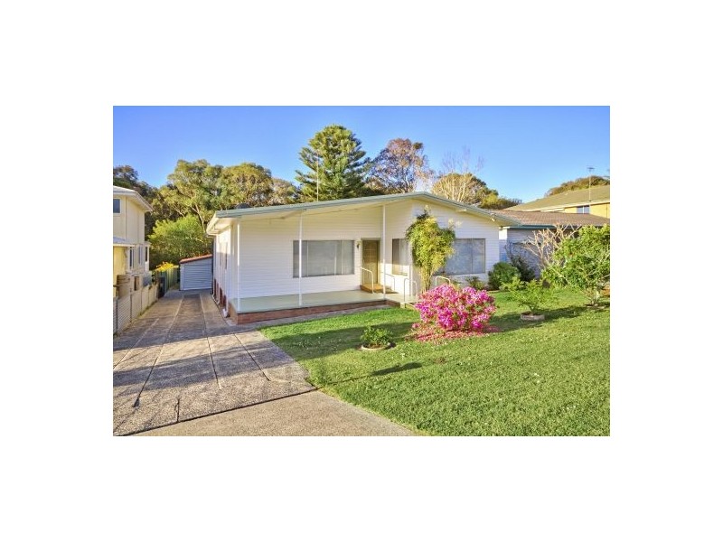 4 Ninth Avenue, Toukley NSW 2263