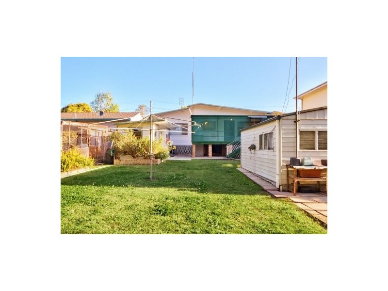 4 Ninth Avenue, Toukley NSW 2263