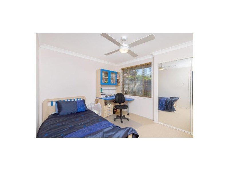 4 Linmar Close, Gwandalan NSW 2259