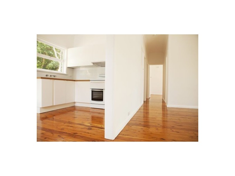 90 Sunrise Avenue, Budgewoi NSW 2262