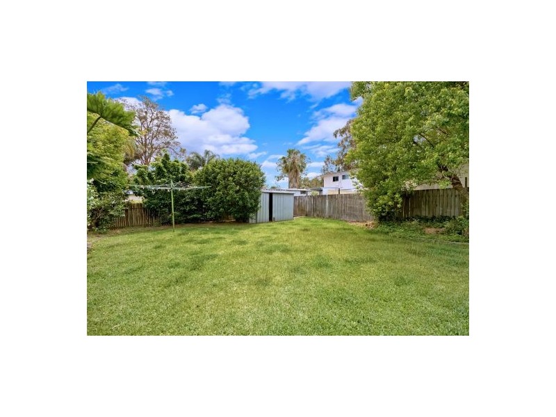 12 Leumeah Avenue, Chain Valley Bay NSW 2259