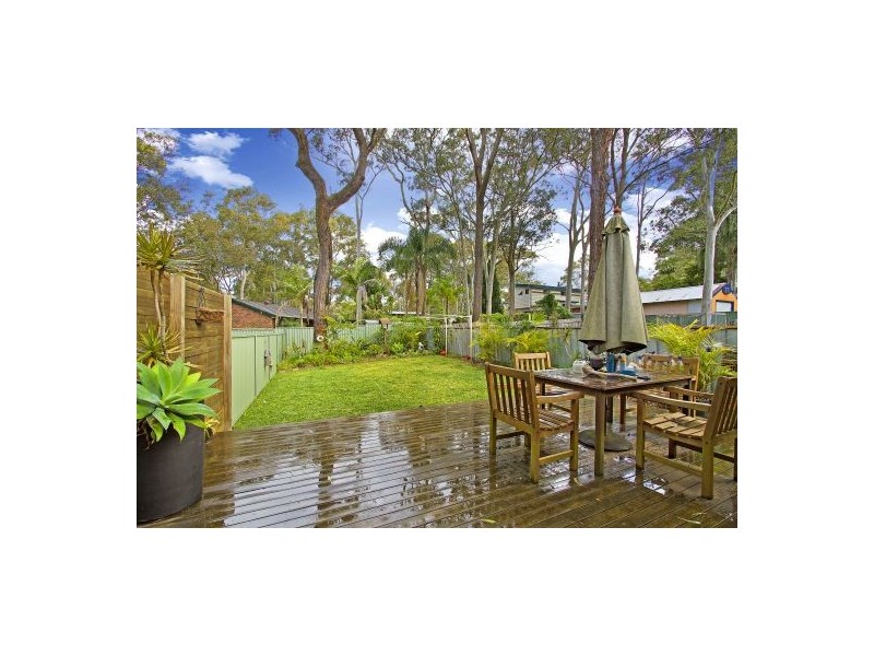 4 Wyreema Avenue, Charmhaven NSW 2263