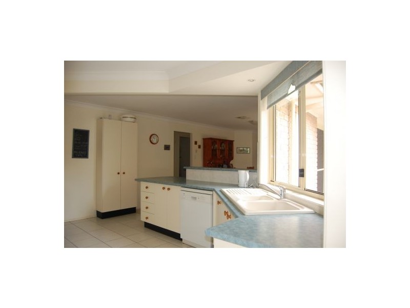 7 Hammond Road, Toukley NSW 2263