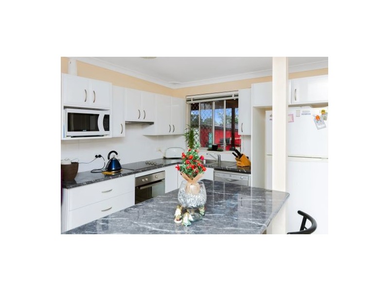 4 Barnard Crescent, Toukley NSW 2263