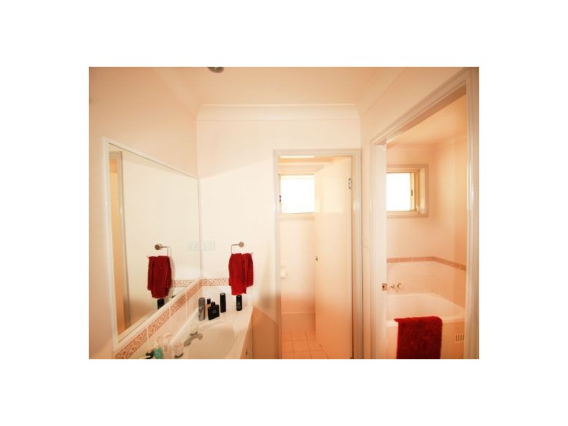 54 Molsten Avenue, Tumbi Umbi NSW 2261