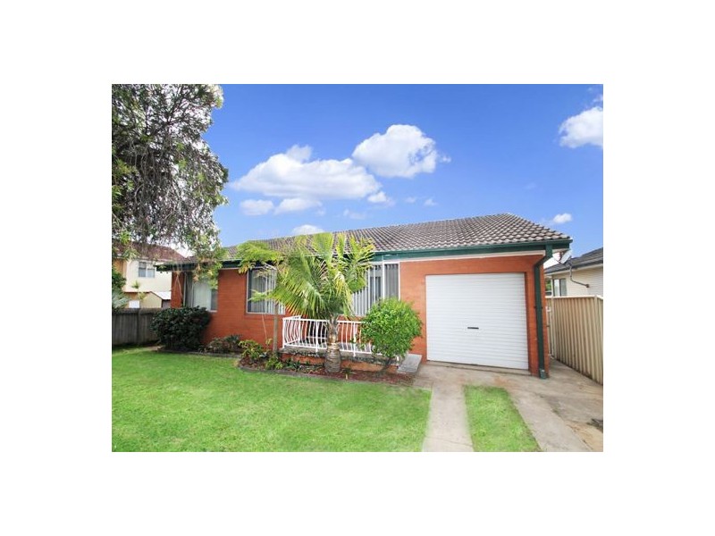 54 Dampier Blvd, Killarney Vale NSW 2261