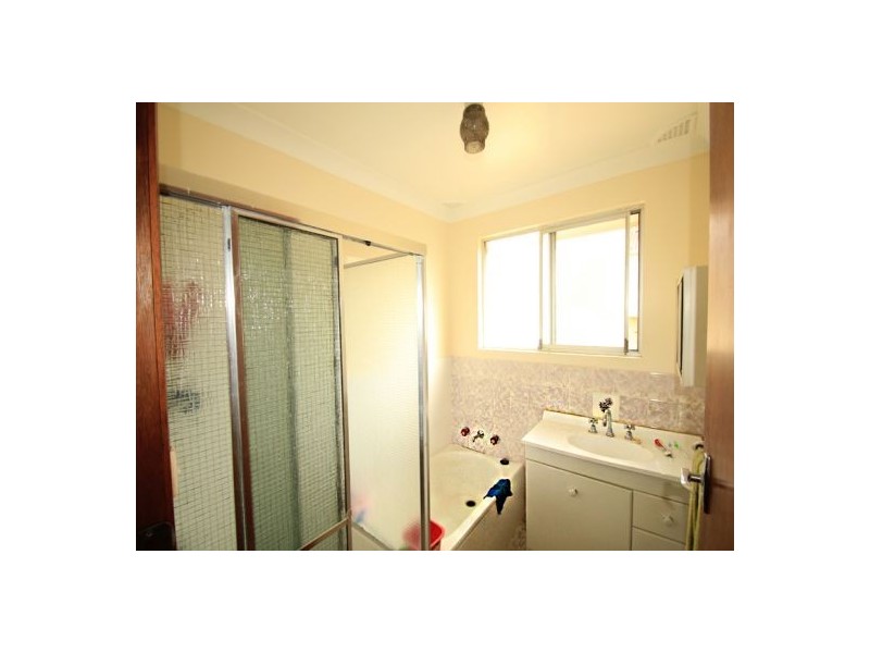 54 Dampier Blvd, Killarney Vale NSW 2261