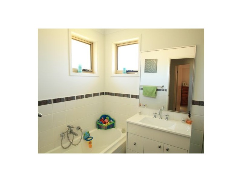 14a Hume Blvd, Killarney Vale NSW 2261