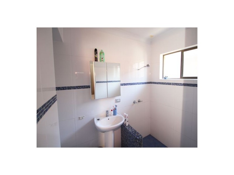 151 Cresthaven Ave, Bateau Bay NSW 2261