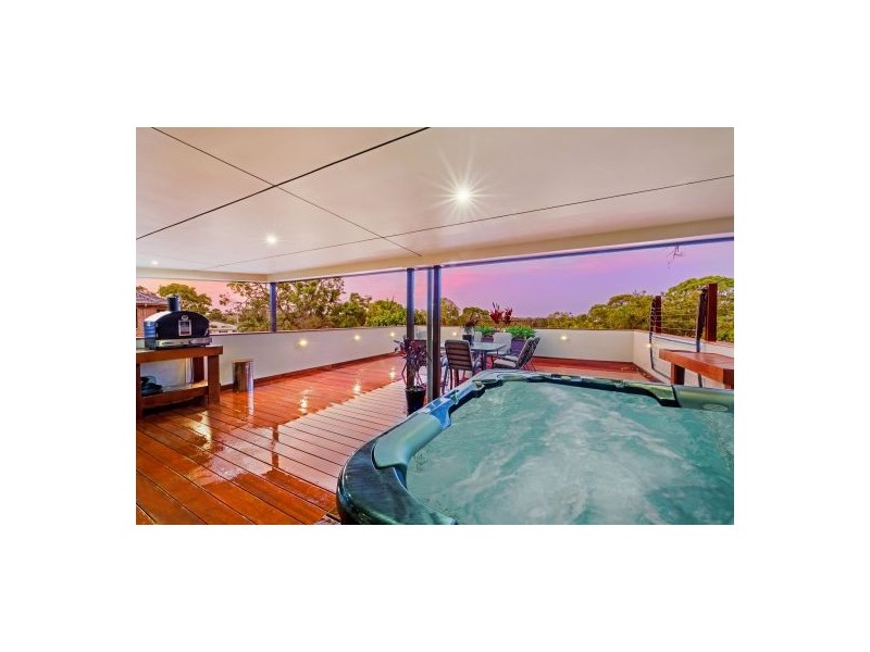 33 Kailua Avenue, Budgewoi NSW 2262