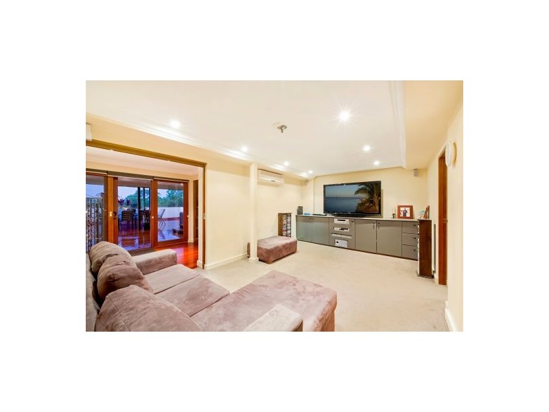 33 Kailua Avenue, Budgewoi NSW 2262