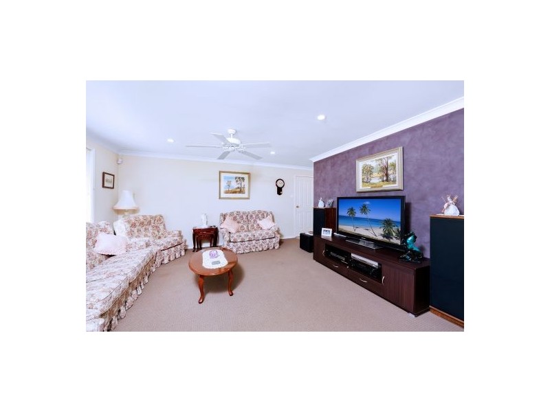 32 Huene Avenue, Budgewoi NSW 2262