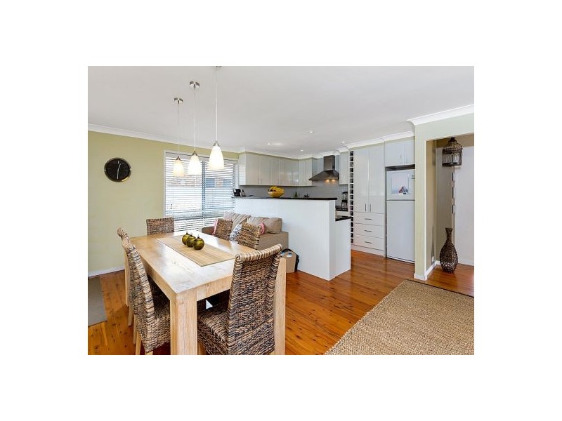 17 Lady Penrhyn Close, Bateau Bay NSW 2261