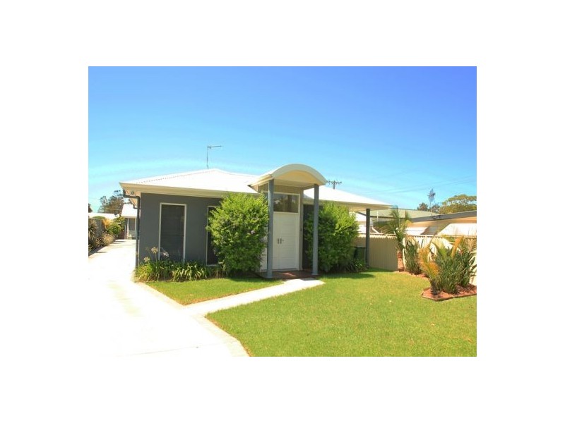 2/47 Ferndale St, Killarney Vale NSW 2261