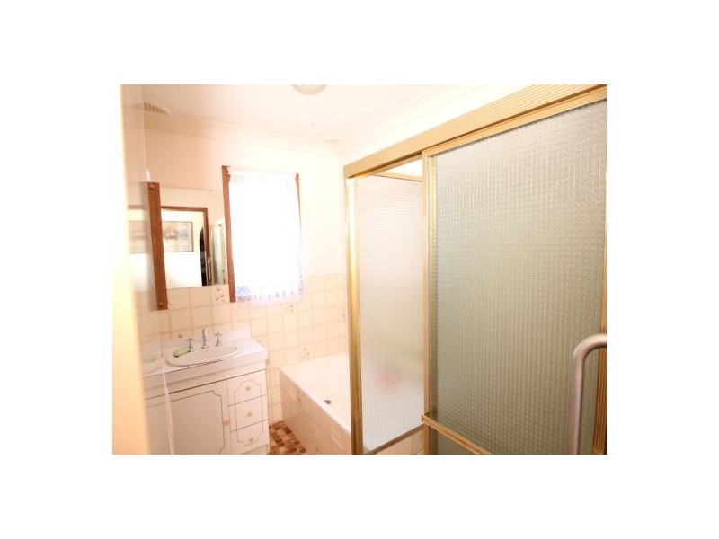 2/27 Macarthur Street, Killarney Vale NSW 2261