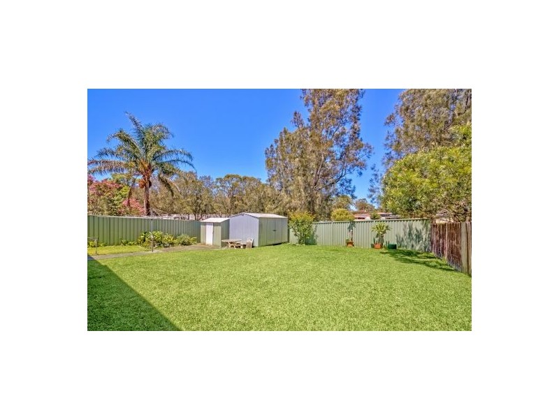 33 Sixth Avenue, Toukley NSW 2263