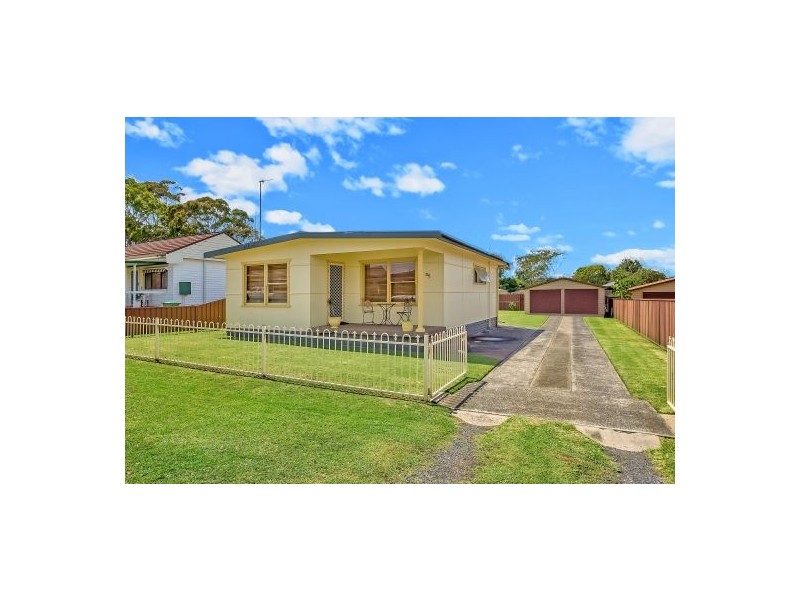 35 Glenavon Street, Toukley NSW 2263