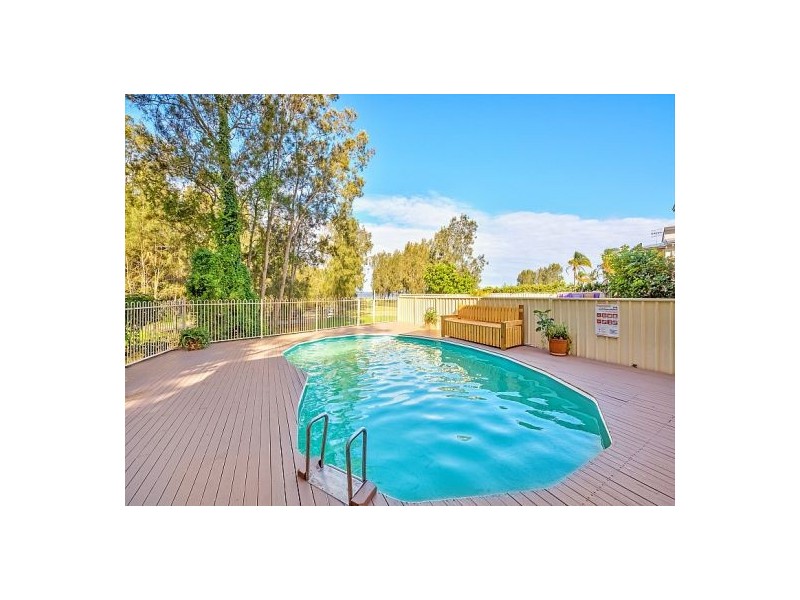 315 Lakedge Ave, Berkeley Vale NSW 2261