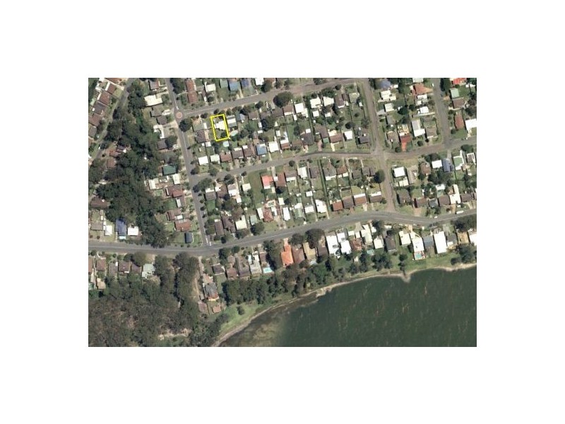 24 Sadie Avenue, Gorokan NSW 2263