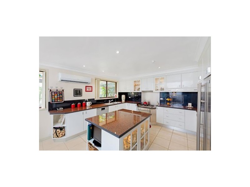 7 Craigie Avenue, Kanwal NSW 2259