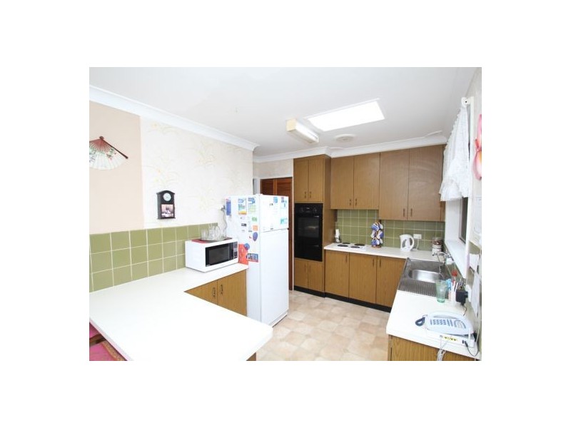 1 Panorama Parade, Berkeley Vale NSW 2261