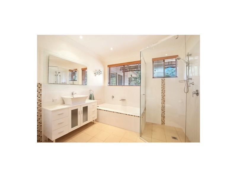 8 Sals Lane, Tumbi Umbi NSW 2261