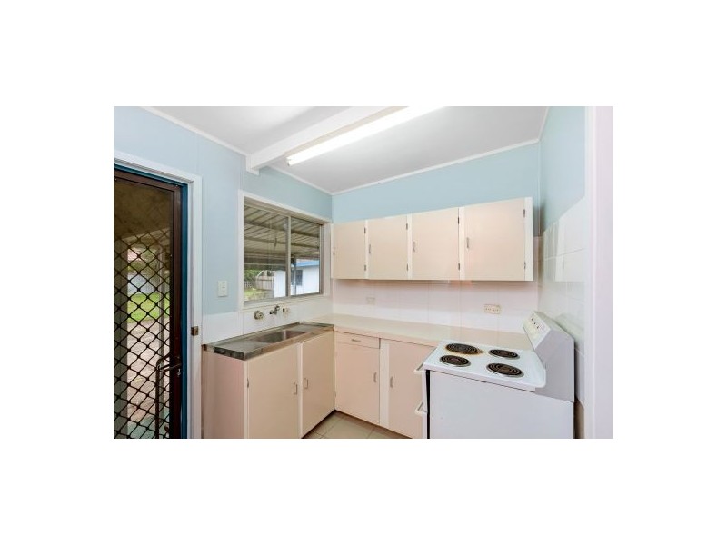 6 Manoa Road, Budgewoi NSW 2262