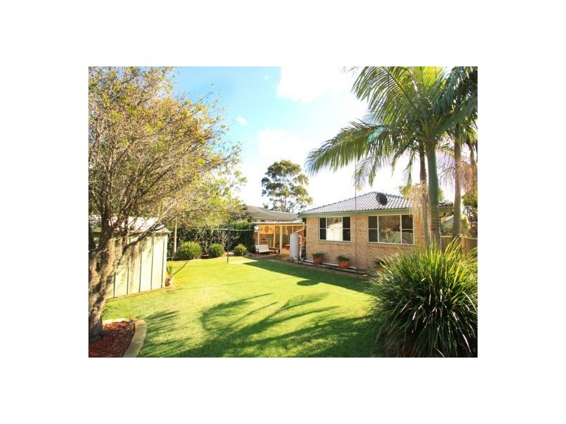 2 Buckingham Road, Berkeley Vale NSW 2261