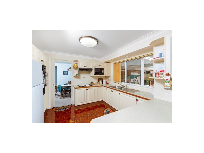 31 Karangal Crescent, Buff Point NSW 2262