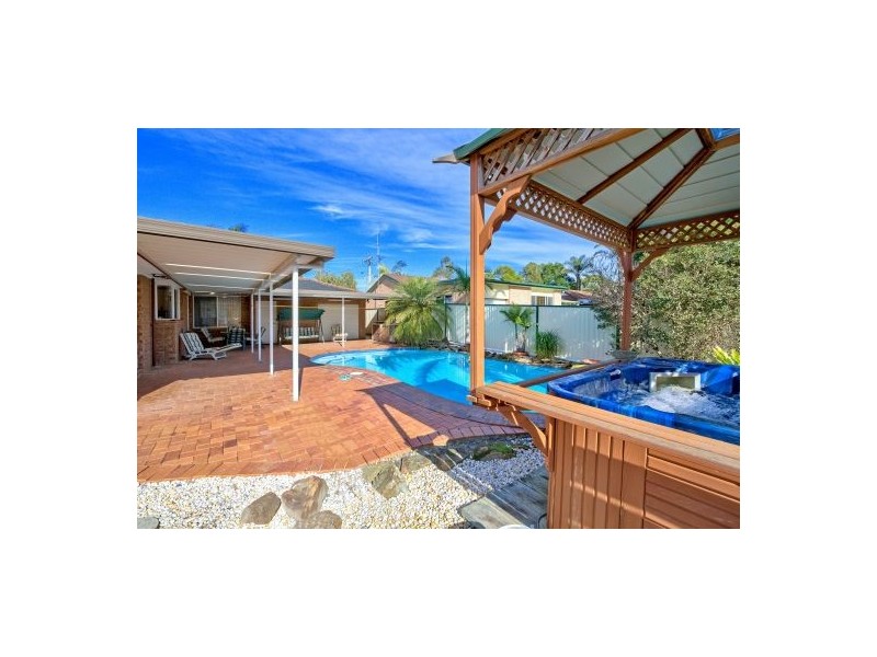 31 Karangal Crescent, Buff Point NSW 2262