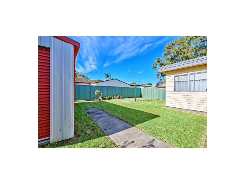 21 Rolfe Avenue, Kanwal NSW 2259