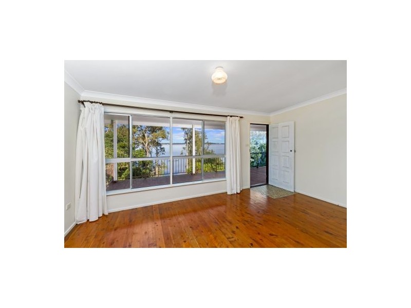 68 Buff Point Avenue, Buff Point NSW 2262