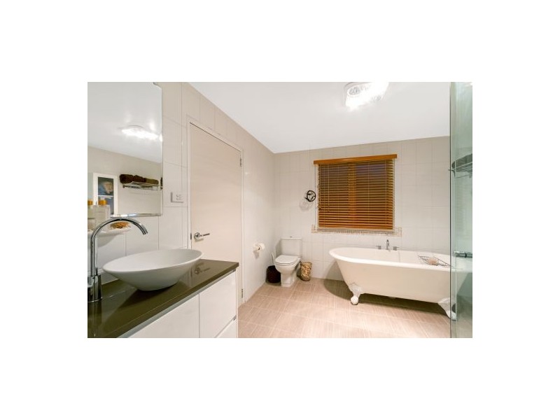 40 Lauren Avenue, Lake Munmorah NSW 2259