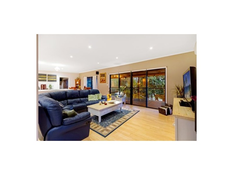 40 Lauren Avenue, Lake Munmorah NSW 2259