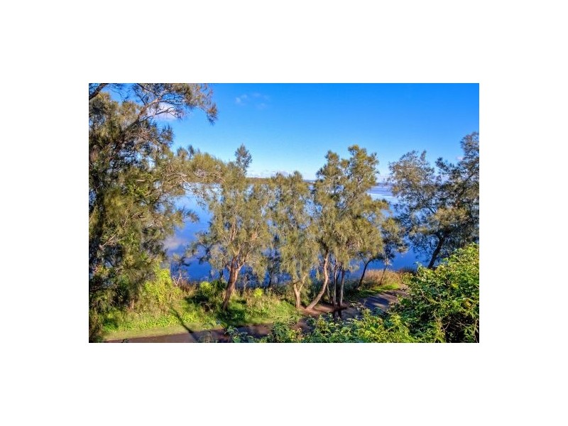 38 Diamond Head Drive, Budgewoi NSW 2262