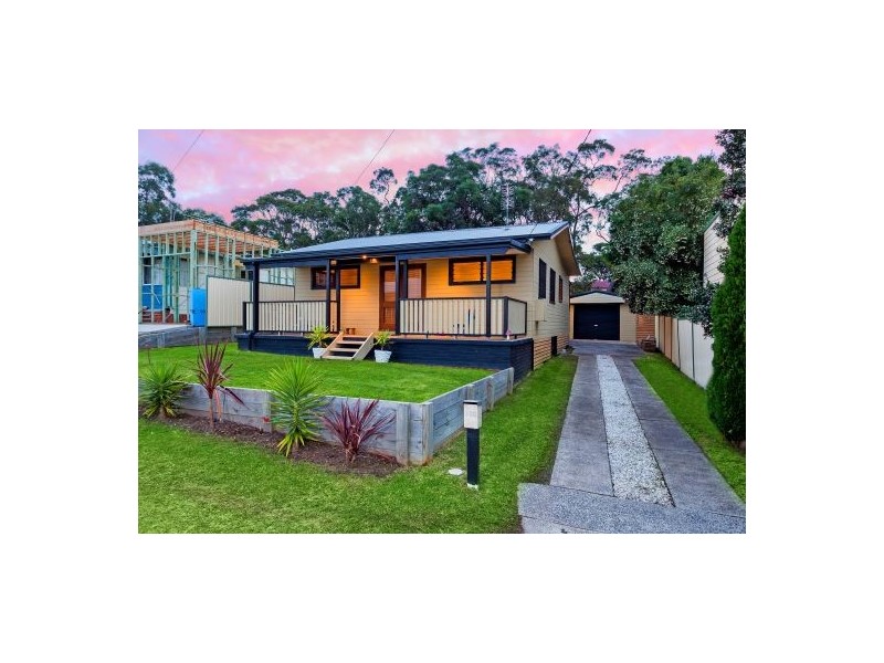 180 Manoa Road, Budgewoi NSW 2262