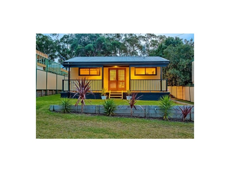 180 Manoa Road, Budgewoi NSW 2262