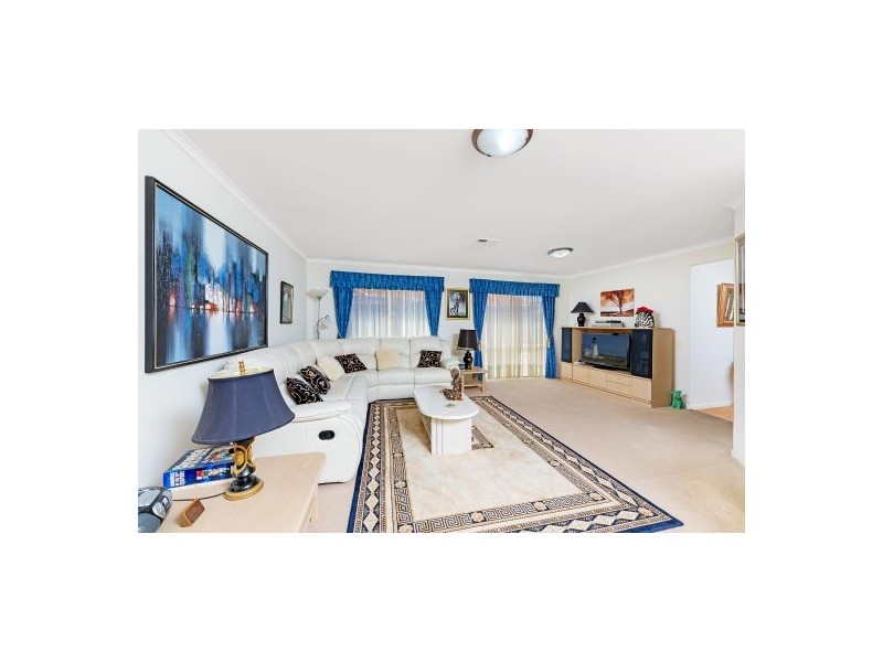 11 Tomaree Crescent, Woongarrah NSW 2259