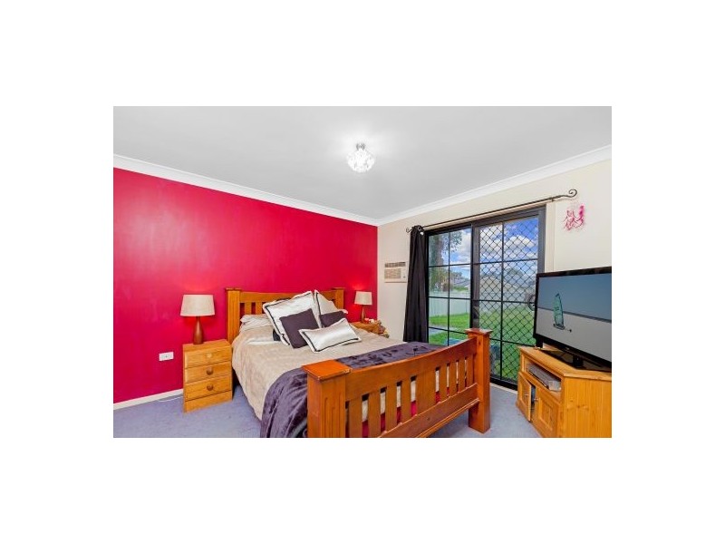 33 Goobarabah Avenue, Lake Haven NSW 2263