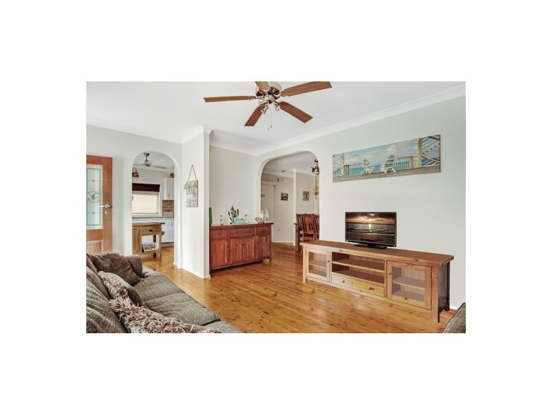 270 Buff Point Avenue, Buff Point NSW 2262