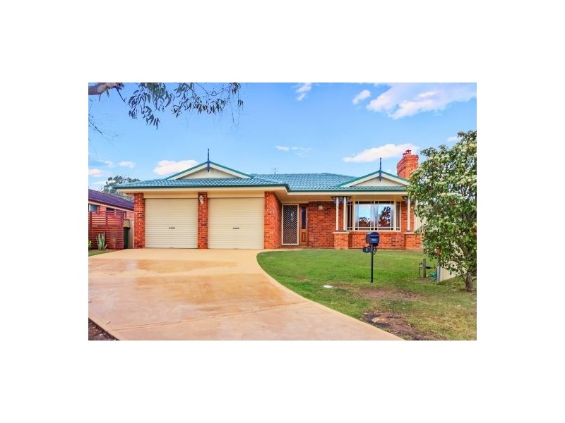 8 Anchorage Circle, Summerland Point NSW 2259