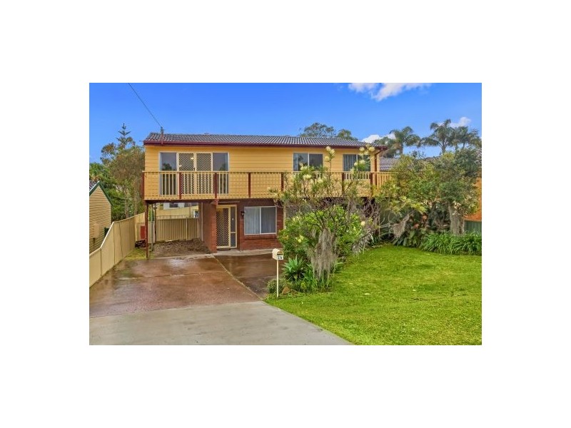 24 Springall Avenue, Kanwal NSW 2259