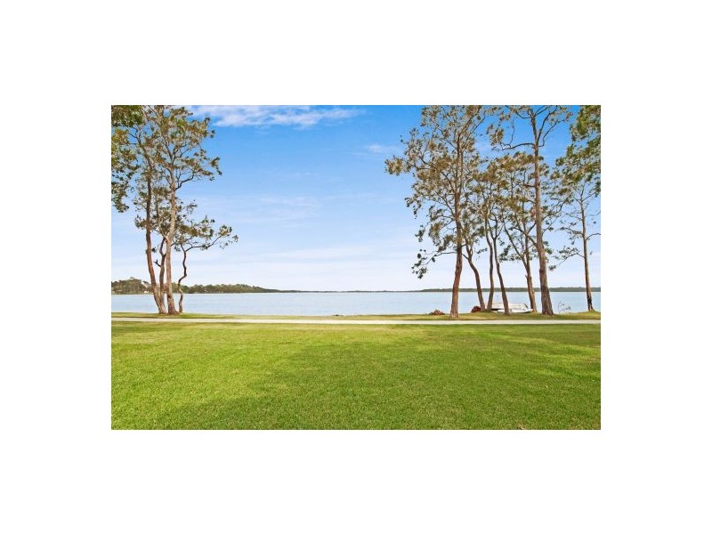 42 Woodland Parkway, Buff Point NSW 2262