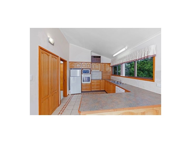 25 Lauren Avenue, Lake Munmorah NSW 2259